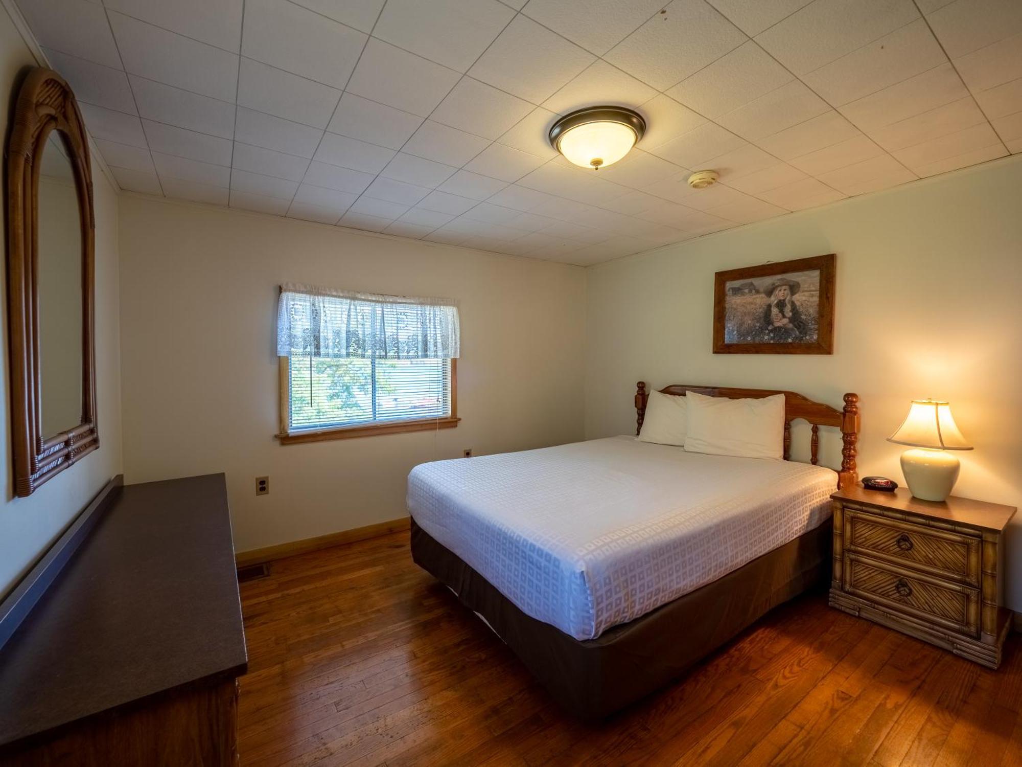 Lake 'N Pines Motel คูเปอร์สทาวน์ ภายนอก รูปภาพ