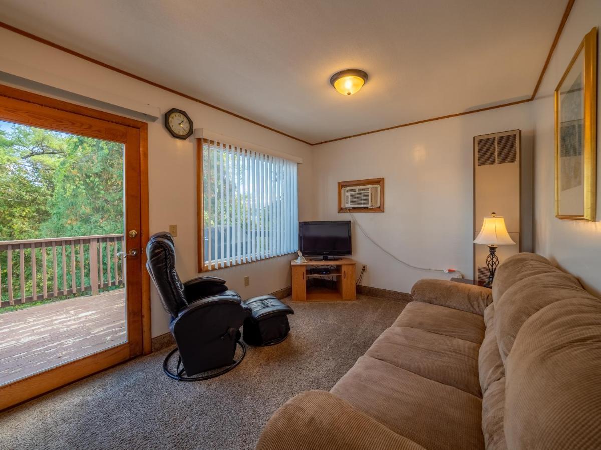 Lake 'N Pines Motel คูเปอร์สทาวน์ ภายนอก รูปภาพ