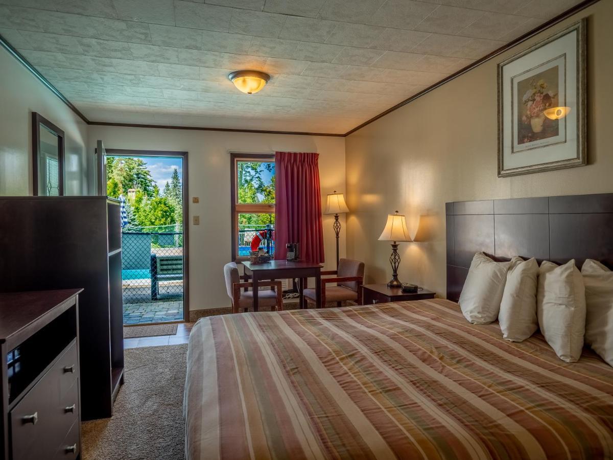 Lake 'N Pines Motel คูเปอร์สทาวน์ ภายนอก รูปภาพ
