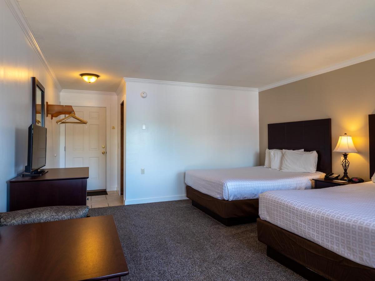 Lake 'N Pines Motel คูเปอร์สทาวน์ ภายนอก รูปภาพ