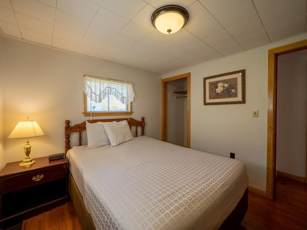 Lake 'N Pines Motel คูเปอร์สทาวน์ ภายนอก รูปภาพ